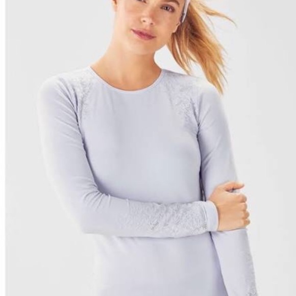 Brand New Fabletics workout top - Picture 4 of 4